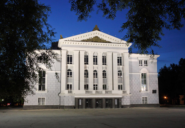 Директор Дягилевского фестиваля Анна Касимова отрицает обвинения в ...