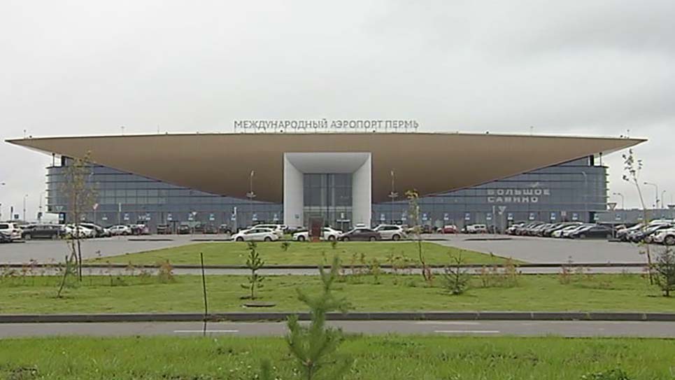 Справочная аэропорта перми большое савино. Аэропорт пермь большое савино фото. Пермский аэропорт большое савино. Аэропорт пермь большое савино фото. Здание пермского аэропорта «большое савино».