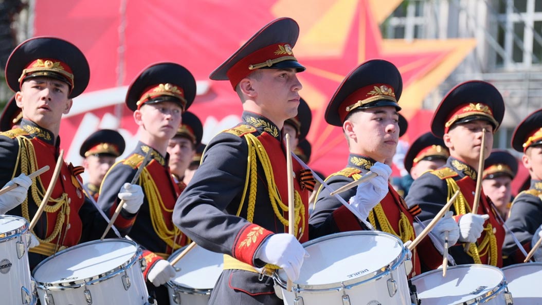 Парад на полка на бессмертного