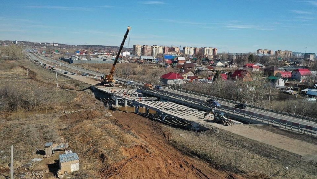 Демонтаж моста через оку